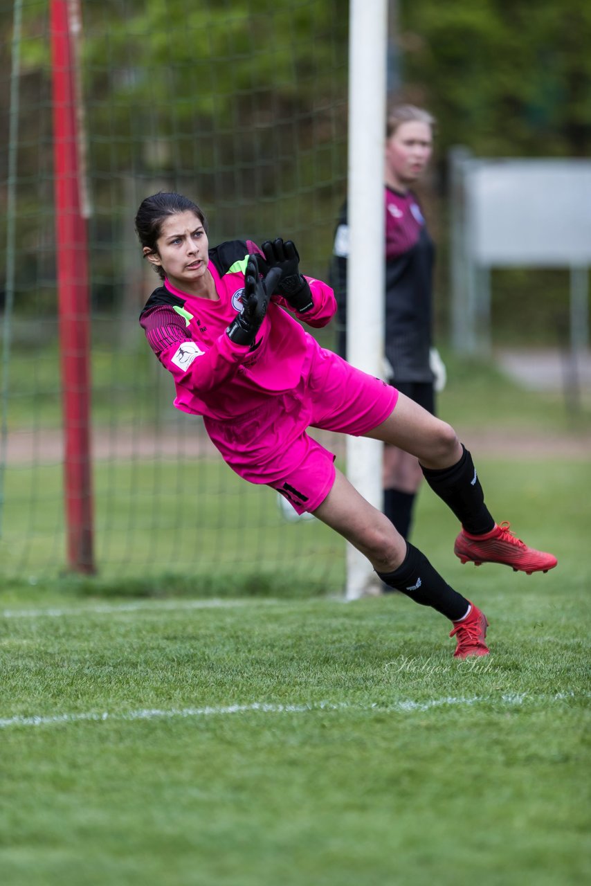 Bild 132 - wBJ VfL Pinneberg - Eimsbuettel : Ergebnis: 6:2